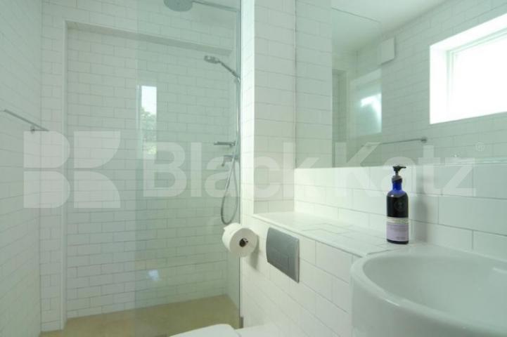 			NEW INSTRUCTION!, 2 Bedroom, 1 bath, 1 reception House			 Leighton Road, KENTISH TOWN